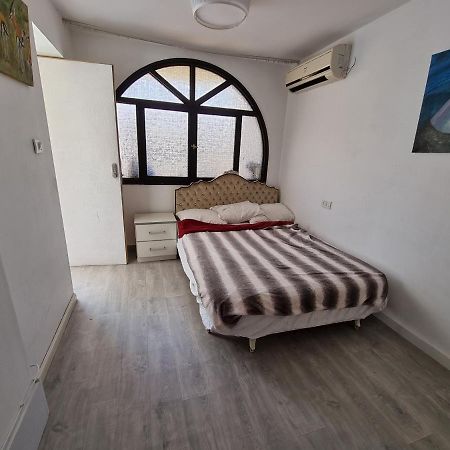 וילה אברמוביץ Villa Rishon Leziyyon Esterno foto